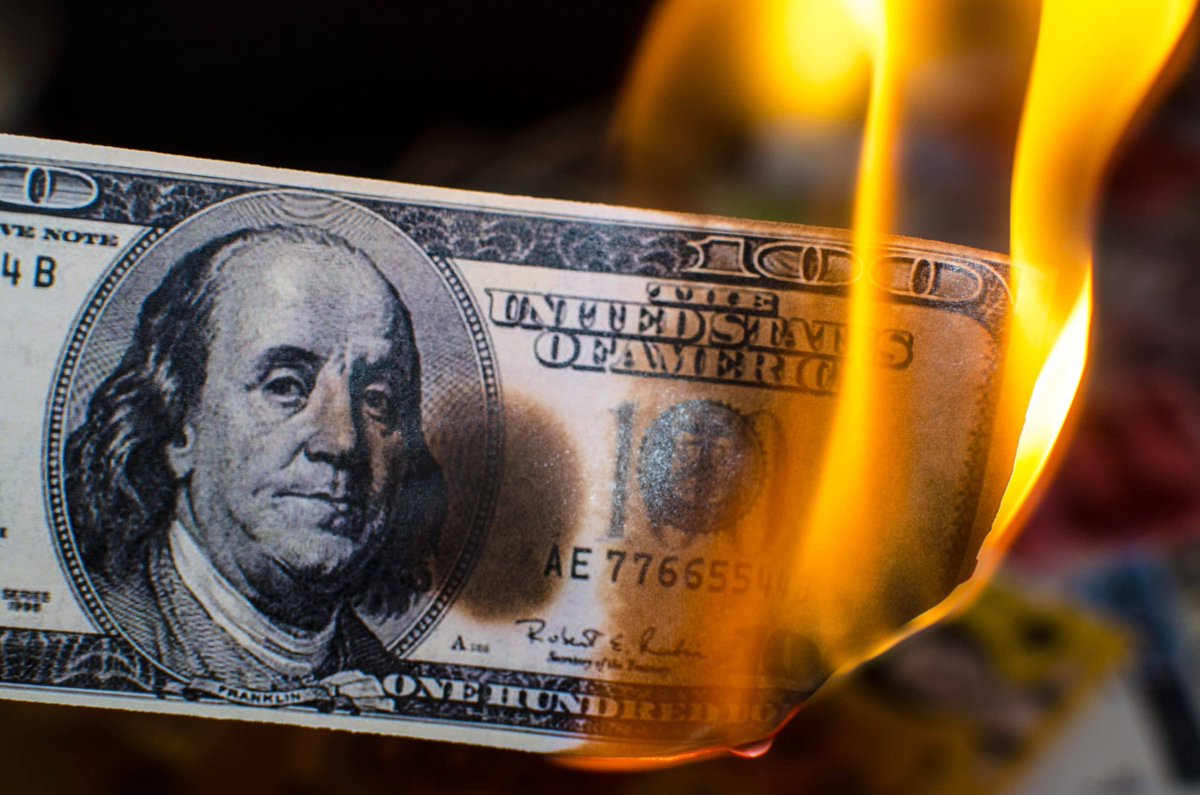 🇷🇺🇺🇸 PUTIN: What does the $33 TRILLION debt tell us?  They won't stop printing.  Even the US allies are downsizing their USD reserves.  Everybody is looking for ways to protect themselves.