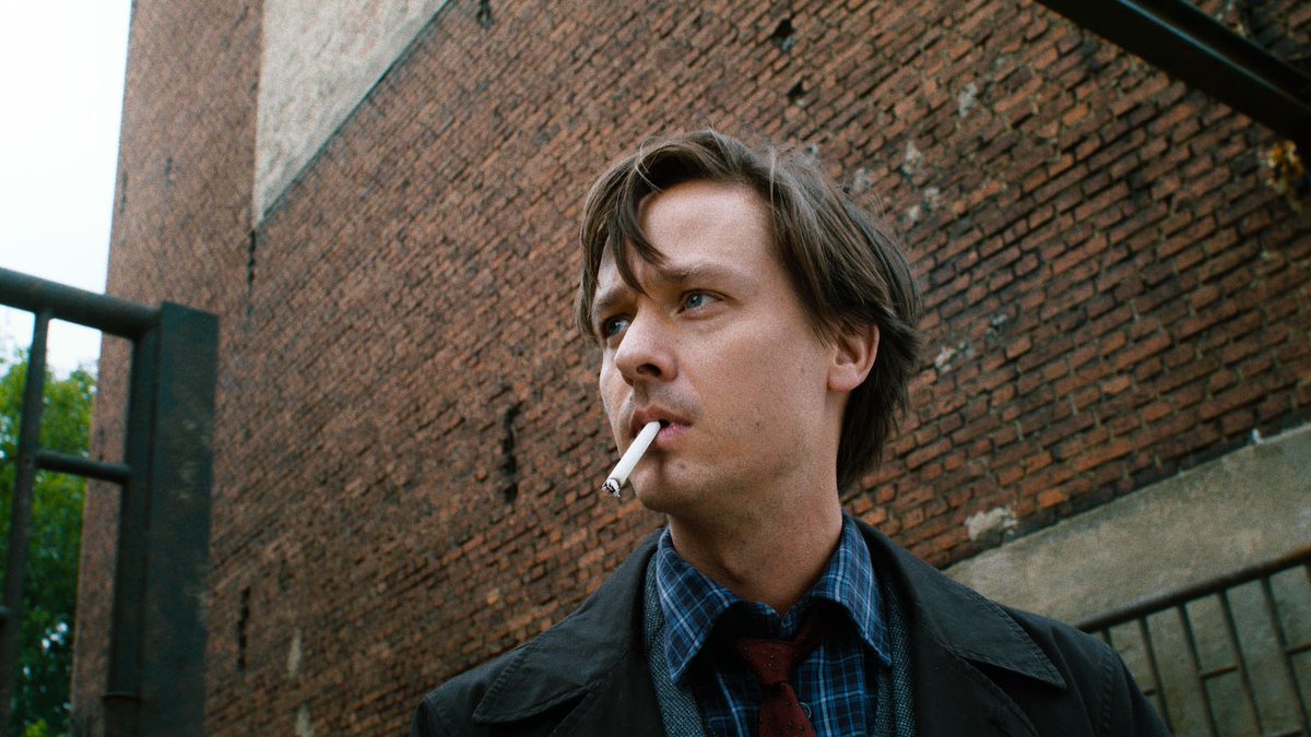 film_ingo's tweet photo. In FABIAN ODER DER GANG VOR DIE HUNDE irrt Tom Schilling als Werbetexter durch das Berlin der frühen 30er-Jahre. Virtuos verfilmt Regisseur Dominik Graf den Klassiker von Erich Kästner als unberechenbare Liebesgeschichte – jetzt bei #filmingo.

Zum Film: https://t.co/JFtY4WZU2r https://t.co/q3ogIby2d5