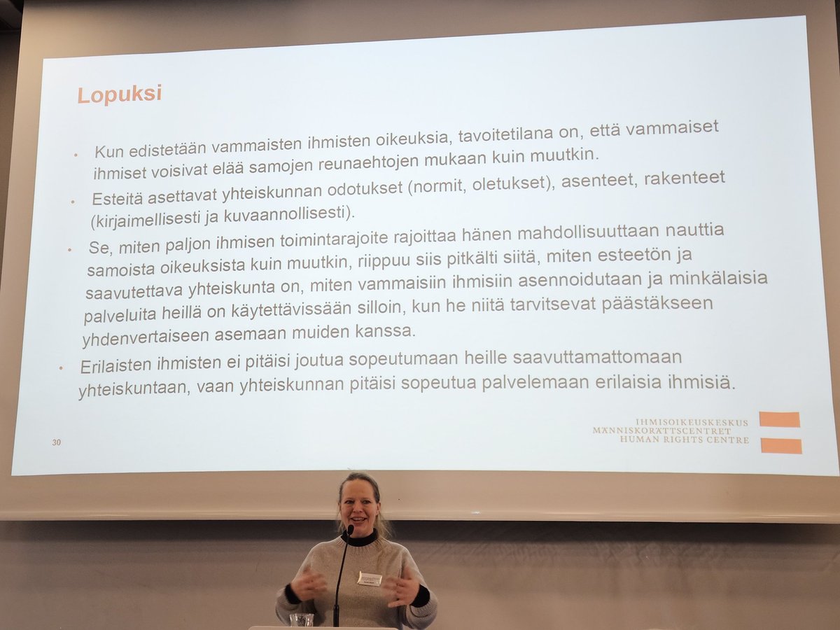 TanjaSalisma's tweet photo. "Erilaisten ihmisten ei pitäisi joutua sopeutumaan heille saavuttamattomaan yhteiskuntaan, vaan yhteiskunnan pitäisi sopeutua palvelemaan erilaisia ihmisiä." Kiitos aivan erinomaisesta puheenvuorosta @ahola_sanna @FIN_NHRI! #talvipäivät2024 https://t.co/LIG2stfZfX
