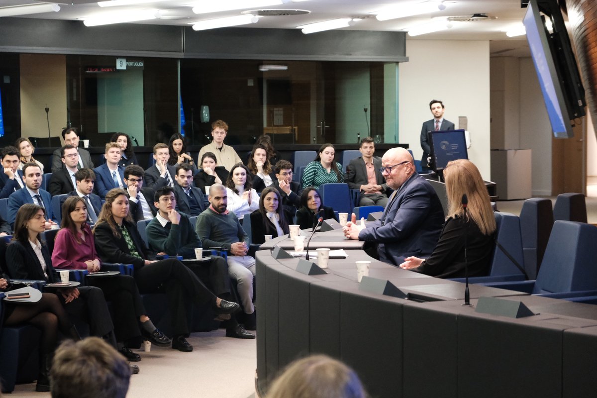 collegeofeurope's tweet photo. 📸 POL study trip 2024!

This week, our students from the @CoE_POL Department went to Luxembourg and Strasbourg for their annual study trip.

In four days, they visited several institutions and organizations!

Thanks to all the institutions for welcoming us – until next year! https://t.co/MhnNBlIVGl