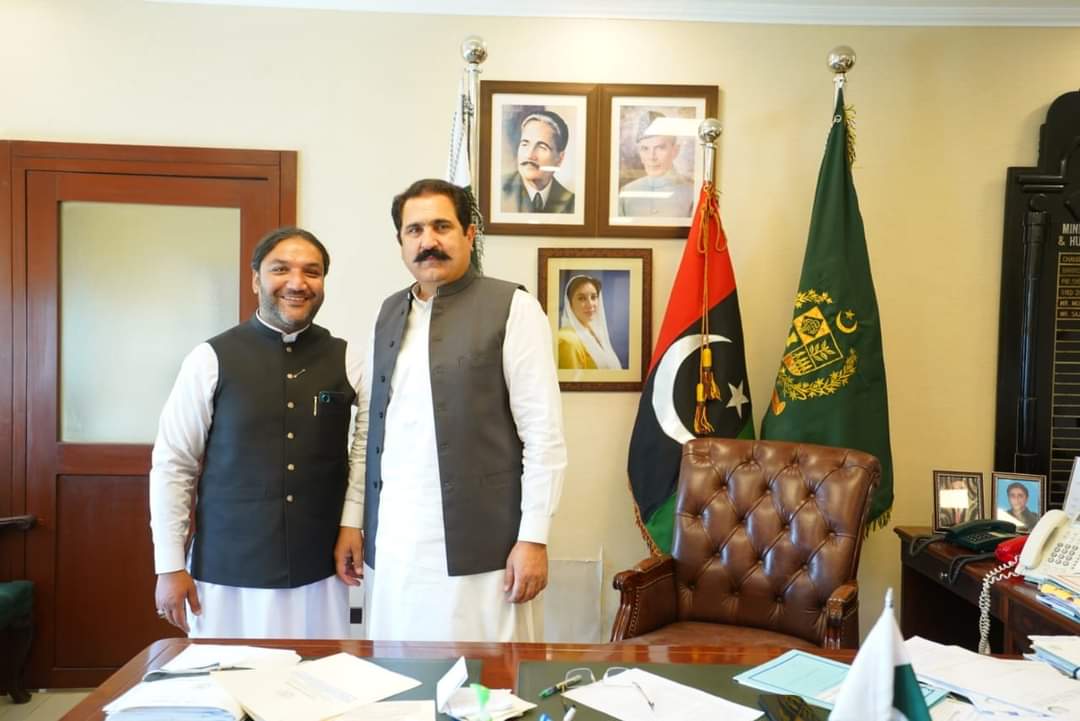 Shahidk55985717's tweet photo. سابق وفاقی وزیر ساجد حسین طوری الحمدللہ چوتھی بار ایم این اے منتخب
#NA37
🇱🇾💯✌
@BBhuttoZardari
@SajidTuriPPP https://t.co/LGC9hX1e0J