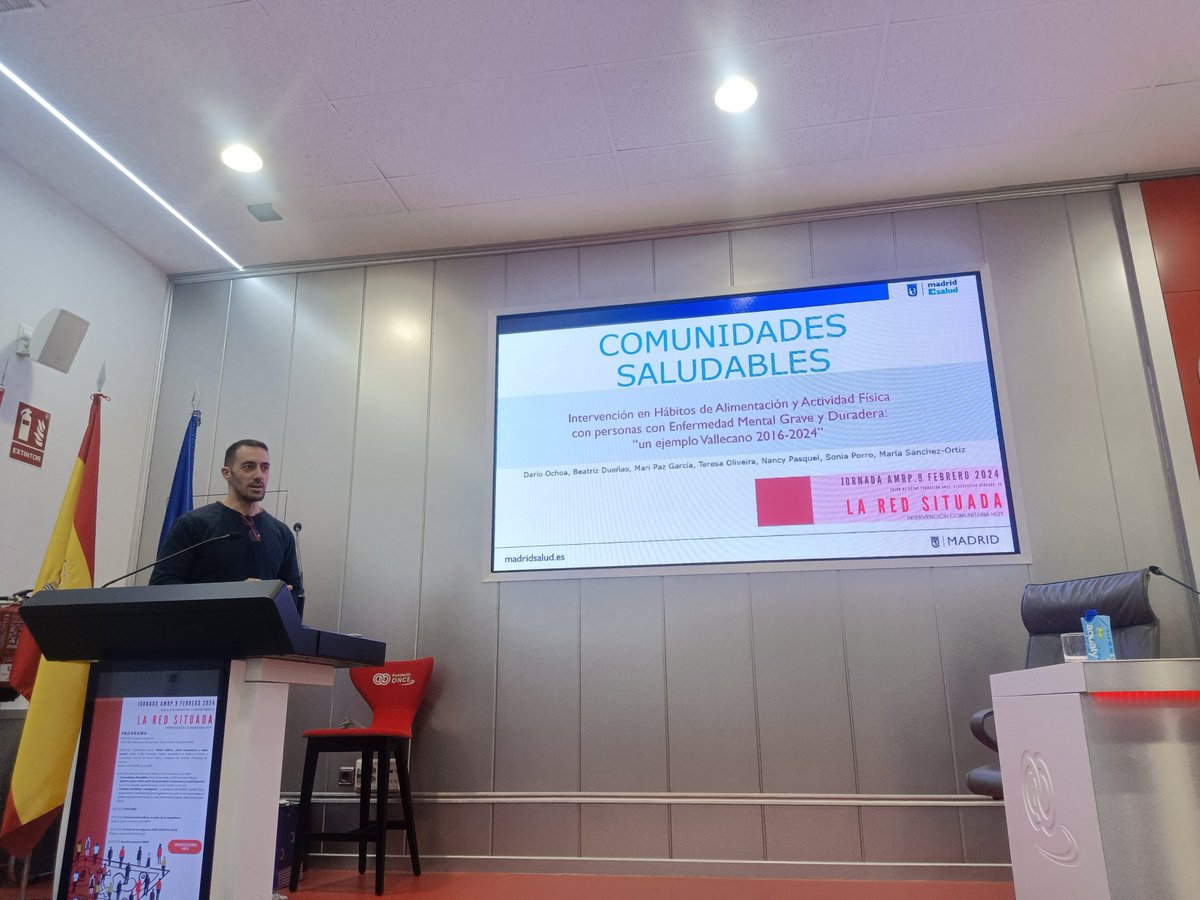 AMRP1991's tweet photo. Continuamos con la "Mesa comunitaria", con #DarioOcho, médico de MadridSalud en Vallecas, que nos va a hablar de Comunidades Saludables: Intervención en hábitos de alimentación y actividad física con personas con trastorno mental grave "un ejemplo vallecano 2016-2024" https://t.co/mUsKjc73Cp