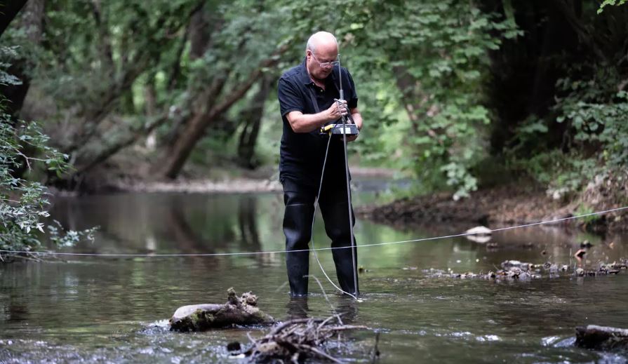 VMdraguignan's tweet photo. Faible #débit, #pesticides, #biodiversité en berne : une étude d'ampleur inédite alarme sur l'état de #santé des cours d'#eau du haut #Varautumispaeivae #RegionSud #Environnement #Argens #Nartuby #Carami #Issole #Riviere
https://t.co/IdtZTHsB8o https://t.co/qtXO1Hyfdi