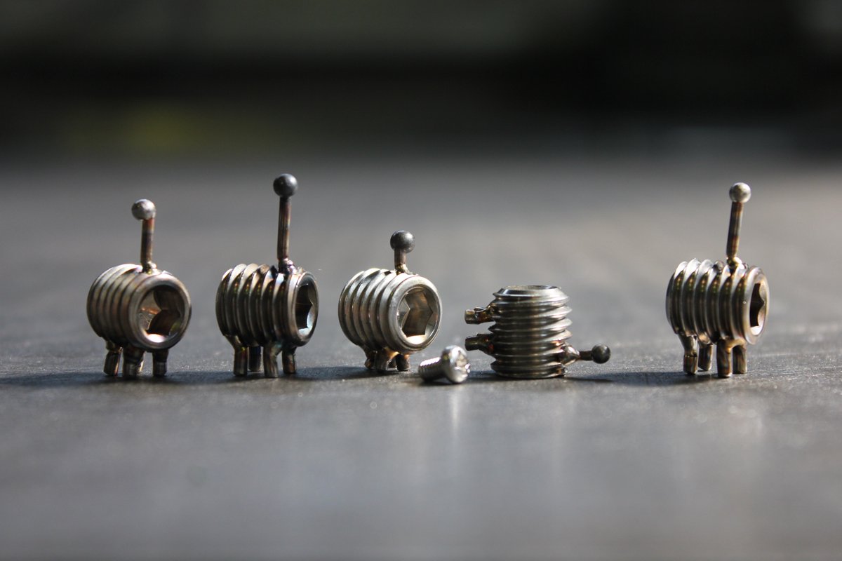 hatano_works's tweet image. ねじで作ったモンスター（宇宙の姿）をタイムラインに放ちます🛸