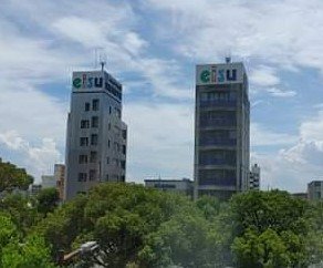 KAZ_TheNatural's tweet image. 【"eisu"各校で展示と紹介】

『瞬殺！英検2級面接
ラスト1日で合格の究極奥義』

★三重県/東海エリア
を中心とする大手進学塾/予備校
『eisu』
（鈴鹿英数学院）
の高校部各校にてQRコードと共に
展示と紹介をして頂いております。
（写真はeisu四日市本部）

★Amazon
x.gd/Mkrri