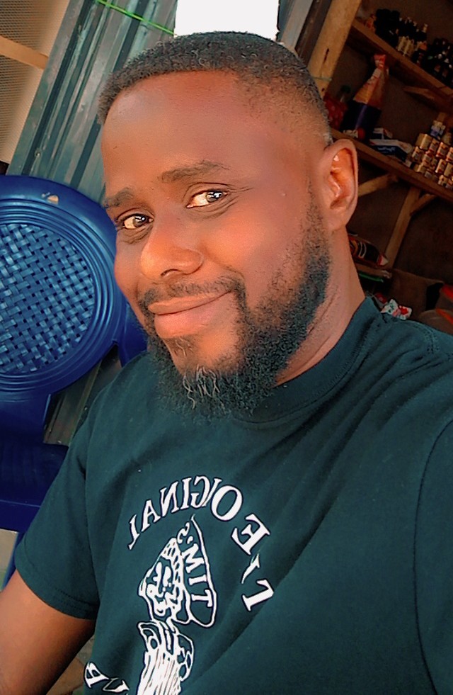 favourfemi308's tweet photo. ❤️❤️💜💛💙💚❤️💜💛💙💚 https://t.co/qnsWBTX60P