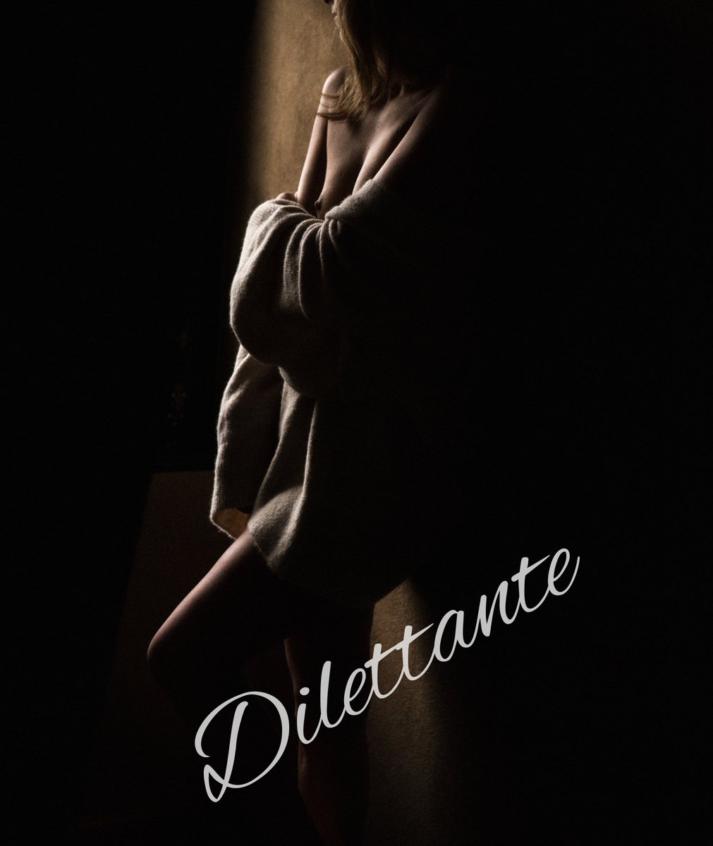 _Dilettante__'s tweet photo. Dernier jour avant le weekend 😍

Je vous souhaite un bon #Vendredisein. 🤎

@PartageDefiHot
@lafrancecoquine 
@Body_Art_be_fr 
@OrgasmicGroup 
@leloungesexy 

#sexy #erotisme #sensualite #subtilite #NGOT #Y44 @CamaSutrax https://t.co/WLrGeGKdDY