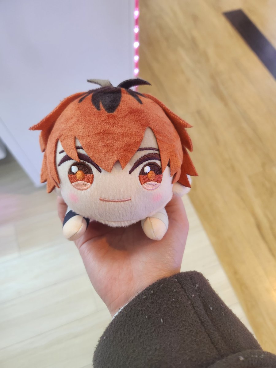 tukuyomi225's tweet photo. いらっしゃいませー！！ https://t.co/SS01rkpeae