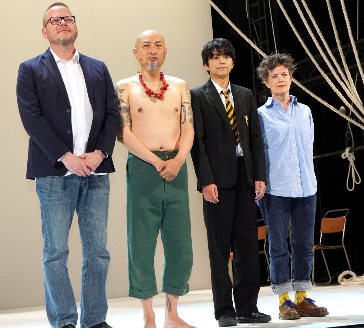 oricon's tweet photo. 佐藤勝利 主演舞台
『モンスター・コールズ』本日初日 🎊

佐藤勝利、劇場での恐怖体験明かす
山内圭哉をおどかす「ガチのやつやん」💦
https://t.co/TVeTMUzBzS

#佐藤勝利 #SexyZone #山内圭哉 #舞台 #モンスターコールズ @parcostage @yamauchi_takaya https://t.co/jozDAa9Jf0