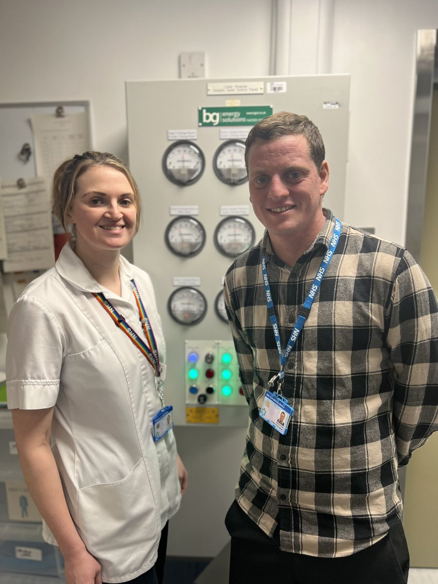 We offer two different types of science and manufacturing #apprenticeships @enherts with @WestSuffolk 🧫💉 Rob and Lily are currently on the 2 year science & manufacturing technician #apprenticeship with the end goal of becoming a qualified Science & Manufacturing Technician ⭐️