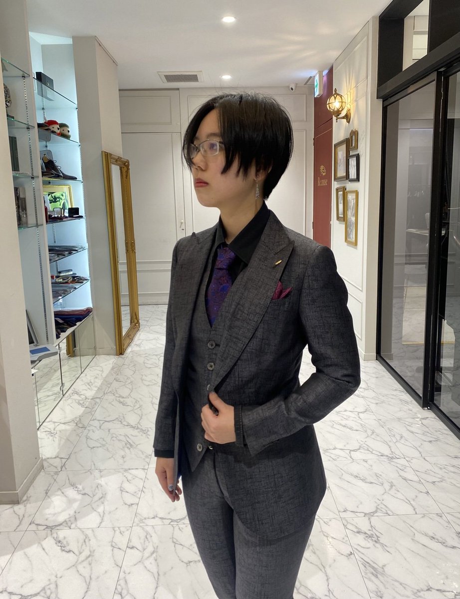 Toru_0727's tweet photo. 卒業式のスーツを作りました!めっちゃ格好良くできてて嬉しい!ありがとうございました🙇
#スーツ #卒業式 #オーダースーツ #Remuse https://t.co/SiG8qcx8rN