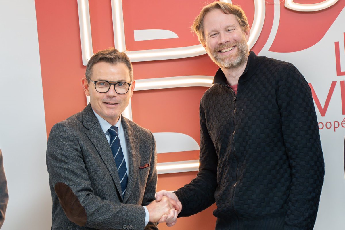 🤝 Parce que l'#innovation est dans notre ADN, nous sommes ravis de rejoindre le B3 Village by CA Vierzon et d'apporter notre pierre à l'édifice du développement numérique du territoire ! 

👋<a href="/Colaprete/">Remy Colaprete</a> <a href="/Stephanamathieu/">Stephane AMATHIEU</a> <a href="/EricLarch/">Eric Larchevêque</a> <a href="/TristanHeau/">Tristan Héau</a> <a href="/LevalloiSand/">Sandrine Levallois</a>