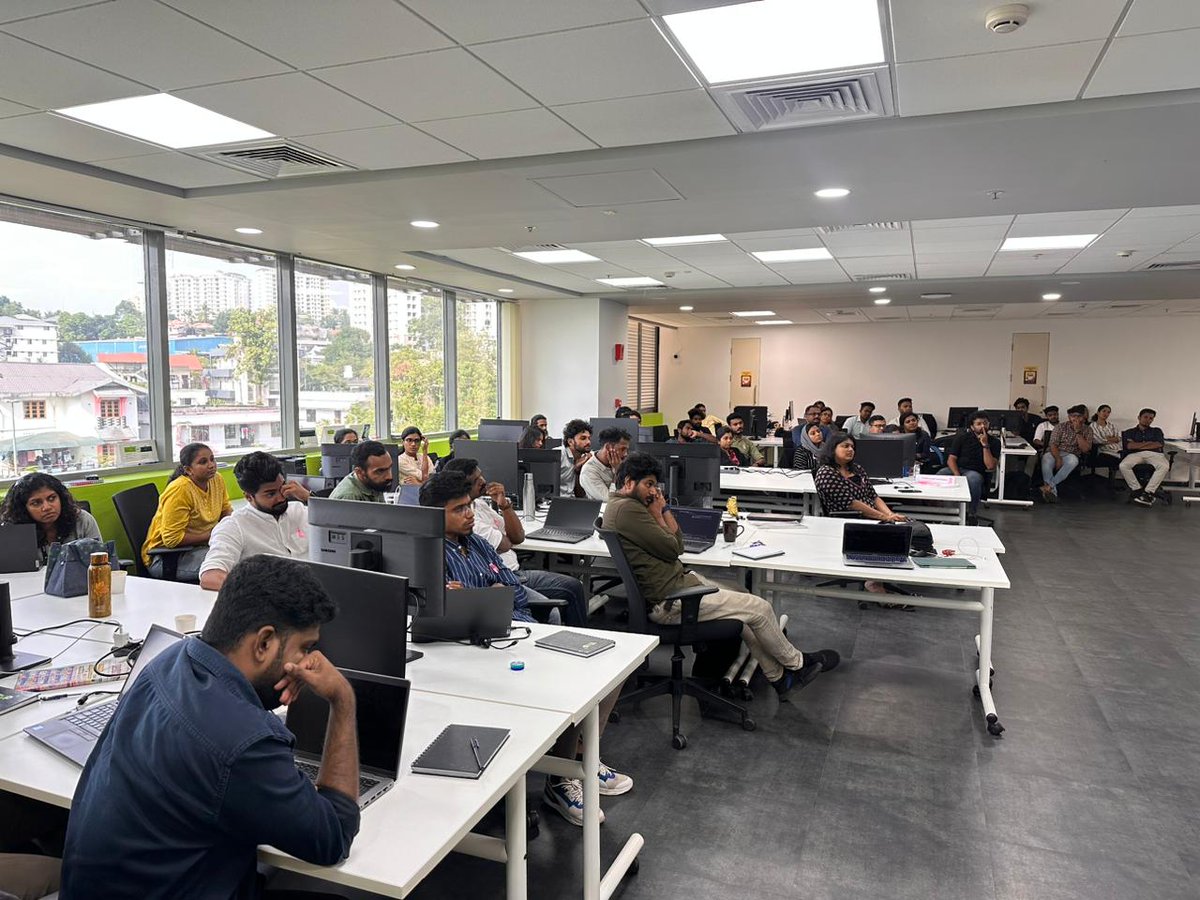 TNP_India's tweet photo. In celebration of #InternationalCancerAwarenessDay, TNP India joined hands with @AsterMedcity14 to host a lively session led by popular Surgical Oncology Specialist, Dr. Mayuri Rajapurkar!
#worldcancerday #corporatewellnessprogram
#wellbeingatwork #corporatesocialresponsibility https://t.co/0oDux2f2M4