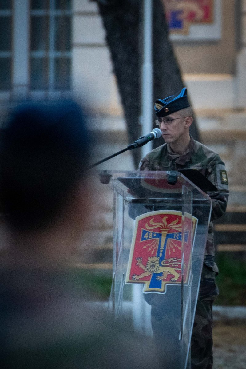 Une nouvelle coiffe au 48: le calot❗️ ➡️Suite à la transformation de l’AdT nous avons renouvelé notre identité de Transmetteurs. Désormais symbole d’appartenance, non seulement aux Léopards d’Aquitaine mais aussi à la Brigade d’Appui Numérique et Cyber - BANC‼️👊🏻@armeedeterre