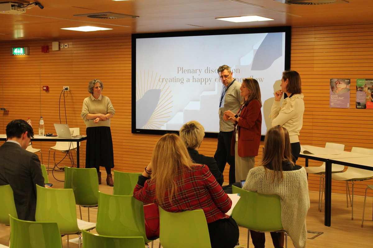 Een gevarieerd programma op de conferentie rond de inburgering van nieuwkomers. Delegaties van Europese landen, regio’s en internationale instellingen laten zich graag inspireren door ons toonaangevend inburgeringsbeleid. 
#eu4be #ZieOnsDoen #inburgeringsbeleid