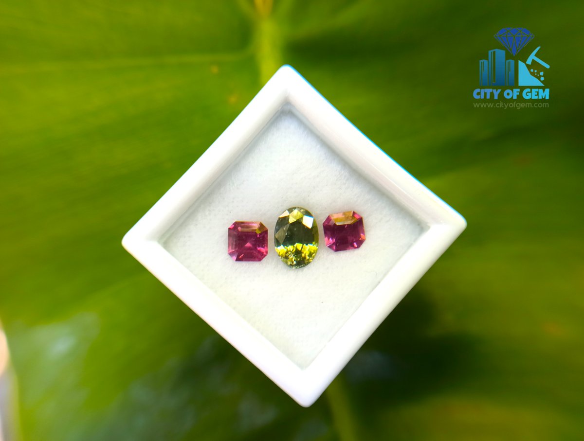 Discover the Splendor of Natural Rhodolite Garnet & Green Zircon!

view product - cityofgem.com/product/natura…

#gemstonemagic #GemstoneEnthusiasts  #gemstonesforjewelry #rhodalitegarnet #greenzircon #zircon #garnet #JewelryDesign  #naturalgemstonejewelry #gemstones