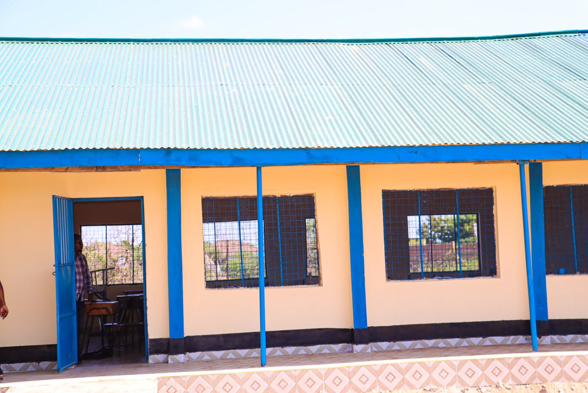 Honadendaud's tweet image. 2/2:  Shucublow Secondary Launch: Excited to open Shucublow Secondary School, enrolling 120 students in 3 weeks, addressing the need for secondary education.

Committed to serving Wajir East! #DevelopmentTour #EducationForAll