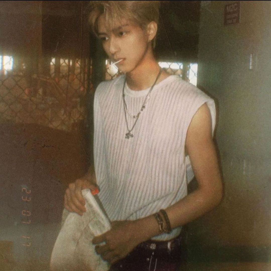 yixuan instagram update after 1 year and 2 months 😭🥰