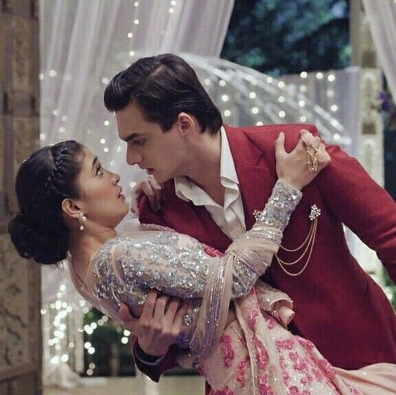 chemistry? just them ♥️

#kaira #yrkkh