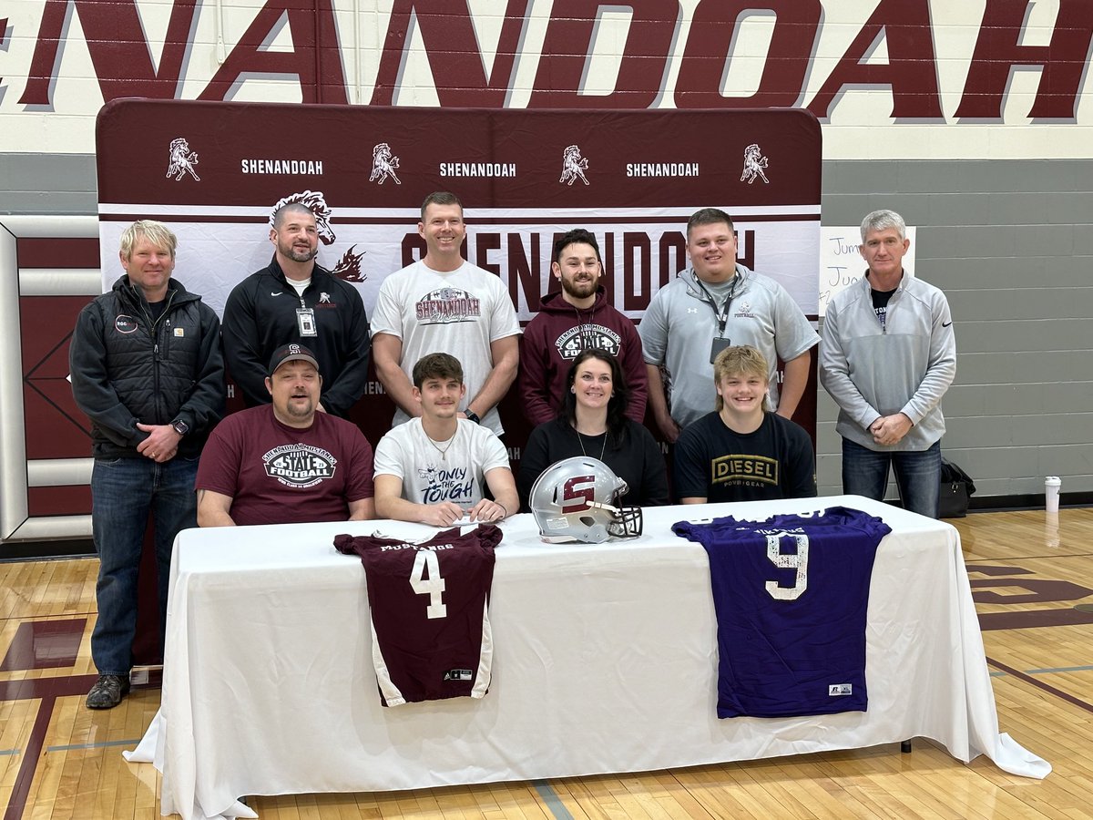 d2mart's tweet photo. Congrats to ⁦@ShenandoahHS⁩’ Gage Sample on signing this morning to play football at Graceland! https://t.co/cMSfxntH5C