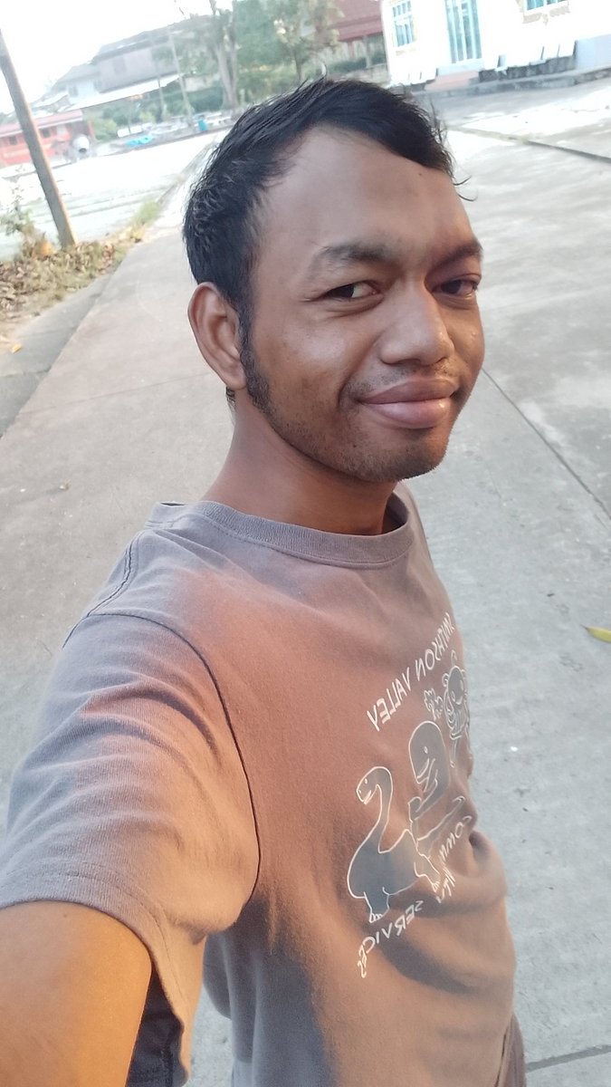 อยากหาคนที่จริงใจมีบ้างไหมครับผมโสดอยู่ตอนนี้ผมยังไม่มีใครทีทักคุยได้