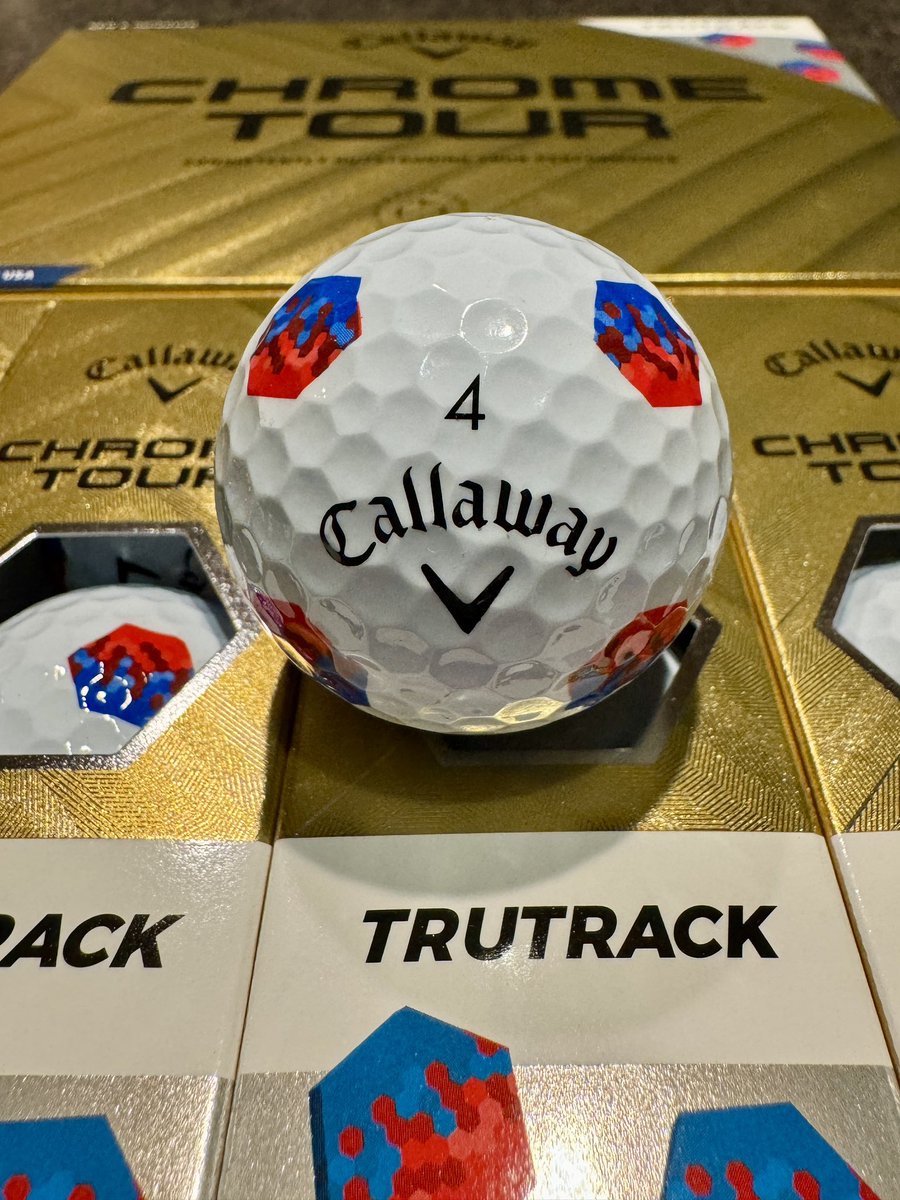 Hadiguy05's tweet photo. The new @CallawayGolf CT performs even better than it looks….  “The new gold standard” is not marketing hype…

Great job @JasonFinleyCG and the rest of the golf ball team!

#getfithitbombs
#newgoldstandard
#teamcallaway https://t.co/yTnAMr68ys