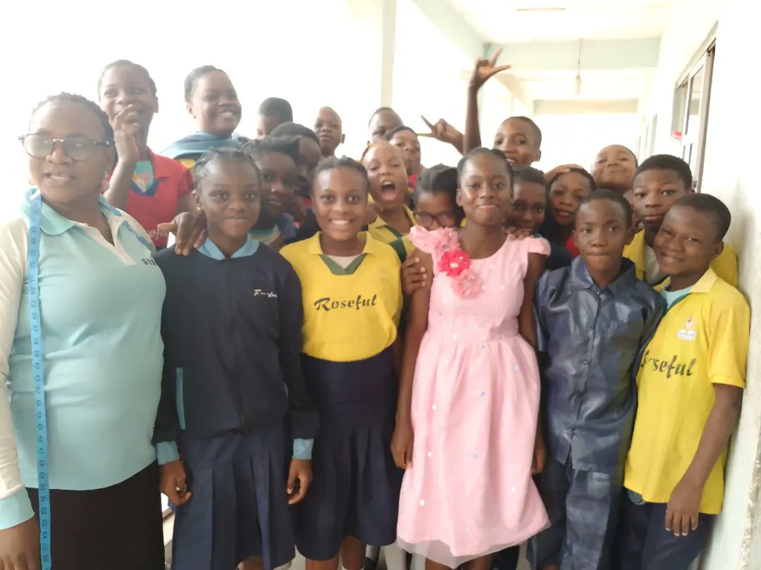 rosefulinterna2's tweet photo. 👗👔  Home Economics Practical Showcase 
Our talented students at Roseful International High School have showcased their creativity and skills in Home Economics practicals! They have crafted beautiful dresses and stylish shirts and shorts, all with finesse and precision. https://t.co/AenBcjsLkb