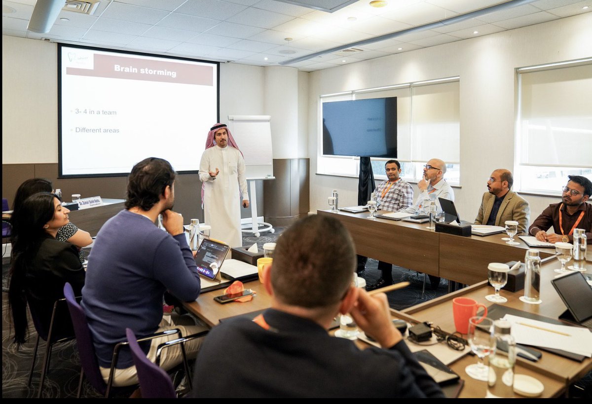 zuhairnatto's tweet photo. I would like to thanks the @IADR AMER for the invitation to give one lecture and 2 workshops at AEEDC 2024. I want to thanks AEEDC organizing and scientific committee for the wonderful conference 

#IADRSaudi at @AEEDCDubai @AnasAlmadani @DrAAlMadani https://t.co/XtEcUsI4wS