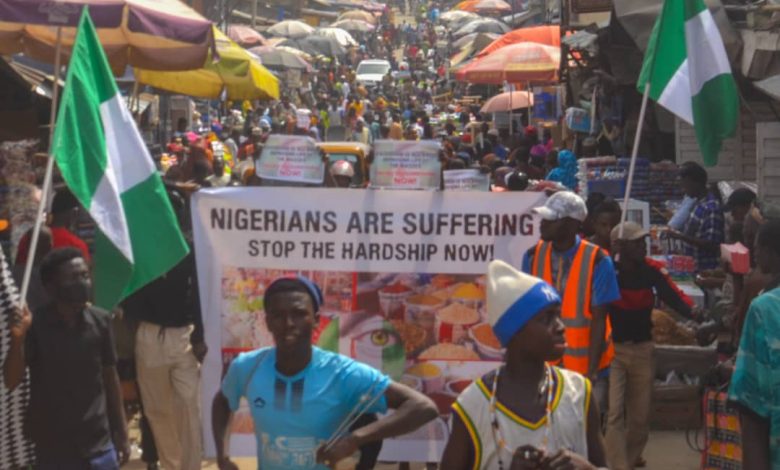 SaharaReporters's tweet photo. Tinubu Giving Us Renewed Hardship – Protest Spreads To Osun State As Nigerians Lament Economic Downturn | Sahara Reporters https://t.co/MHrAhKybzy https://t.co/2KR5PxsSZt