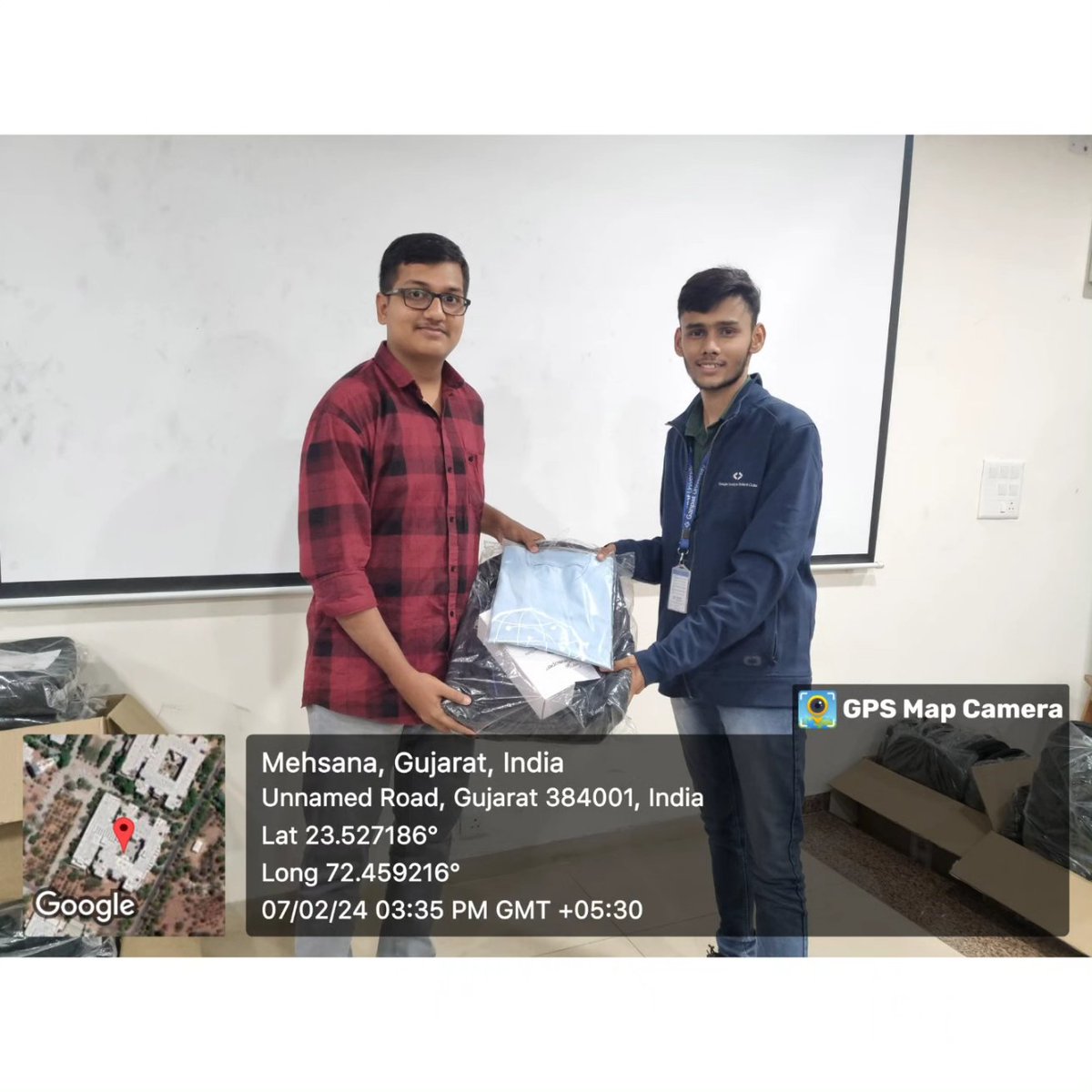 gdg_uvpce's tweet photo. πΈ Sharing snapshots from our recent Celebration where we handed out Google Goodies to the top 80 participants of the Google Study Jam.
Cheers to their dedication and achievements π
#googlestudentdeveloperclub #GoogleStudyJam #Mehsana https://t.co/YYQ3SM9dBY