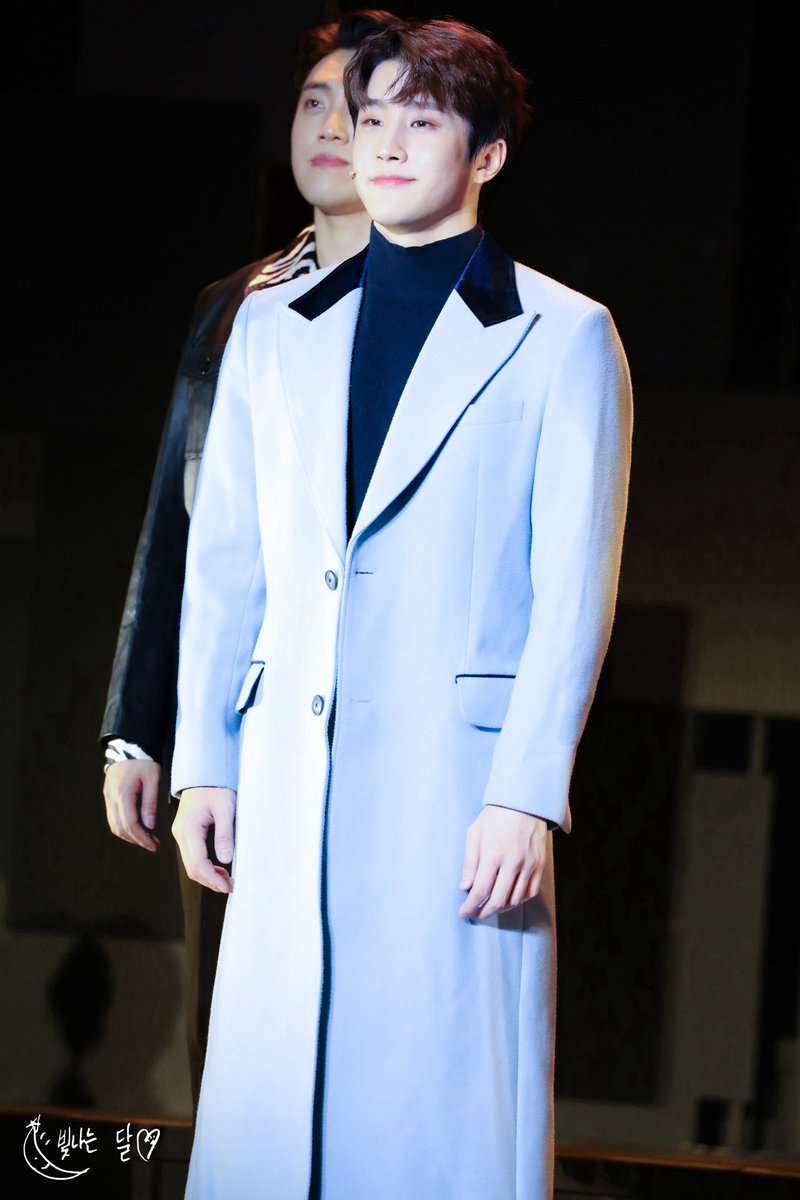 240209 愛の不時着 진우 첫공 늠름한 진우 #사랑의불시착 #JINJIN #진진 #ASTRO #아스트로