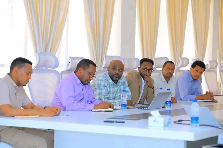 HarariRegPP's tweet photo. ሀረር ከተማን የቱሪስት መዳራሻ ለማድረግ በቅንጅት መስራት ያስፈልጋል- አቶ ኦርዲን በድሪ https://t.co/NYOtFrzug8