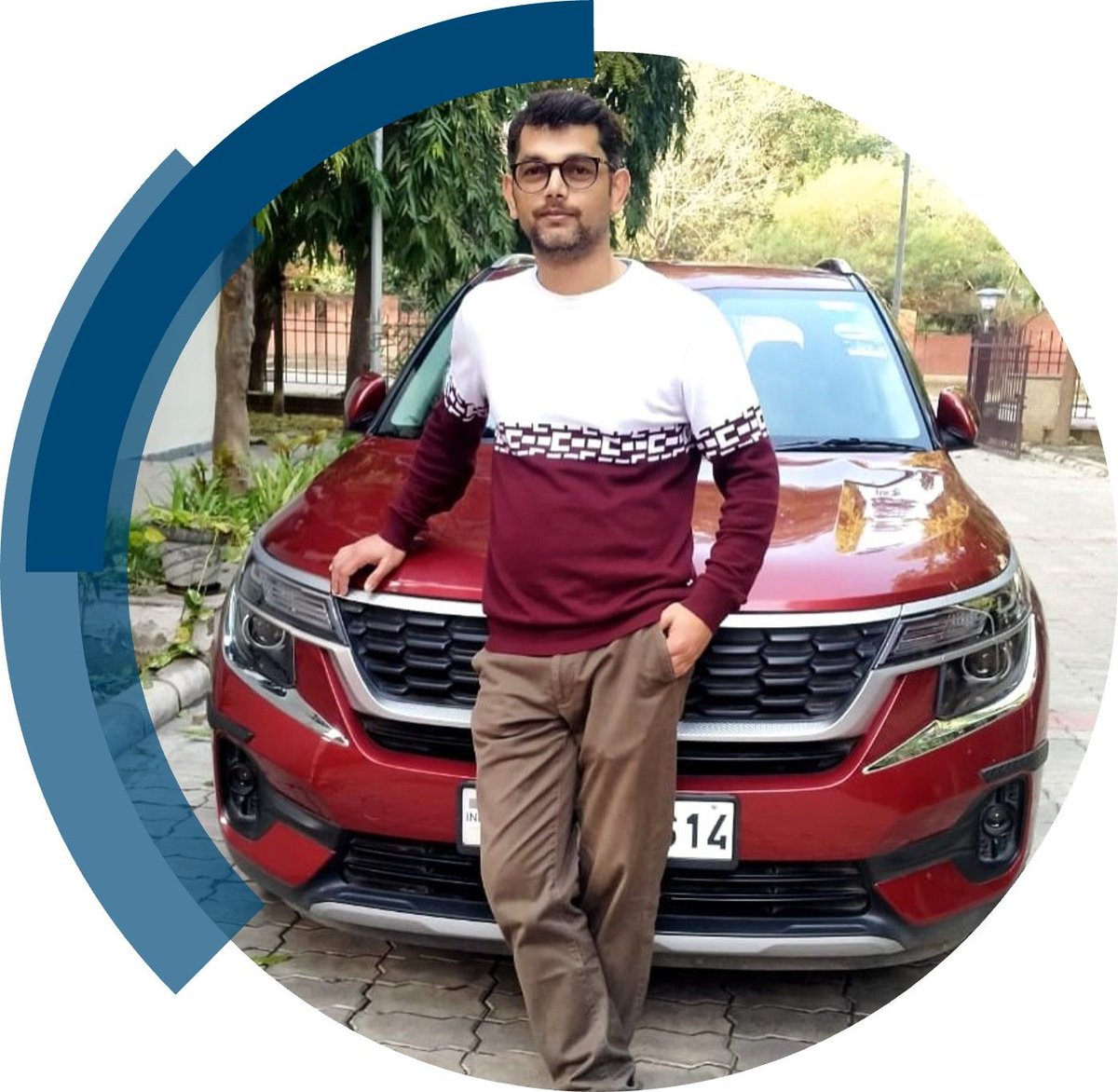 ChemCommun's tweet photo. Don't miss our interview with @VishalGovindRao about his first-time independent article now published in ChemComm

We discussed his journey to independence as well as some of the inspiration behind his group's research

Read the interview on our blog 👉 https://t.co/1nq2uuy4j0 https://t.co/Vwjpq1wH2M