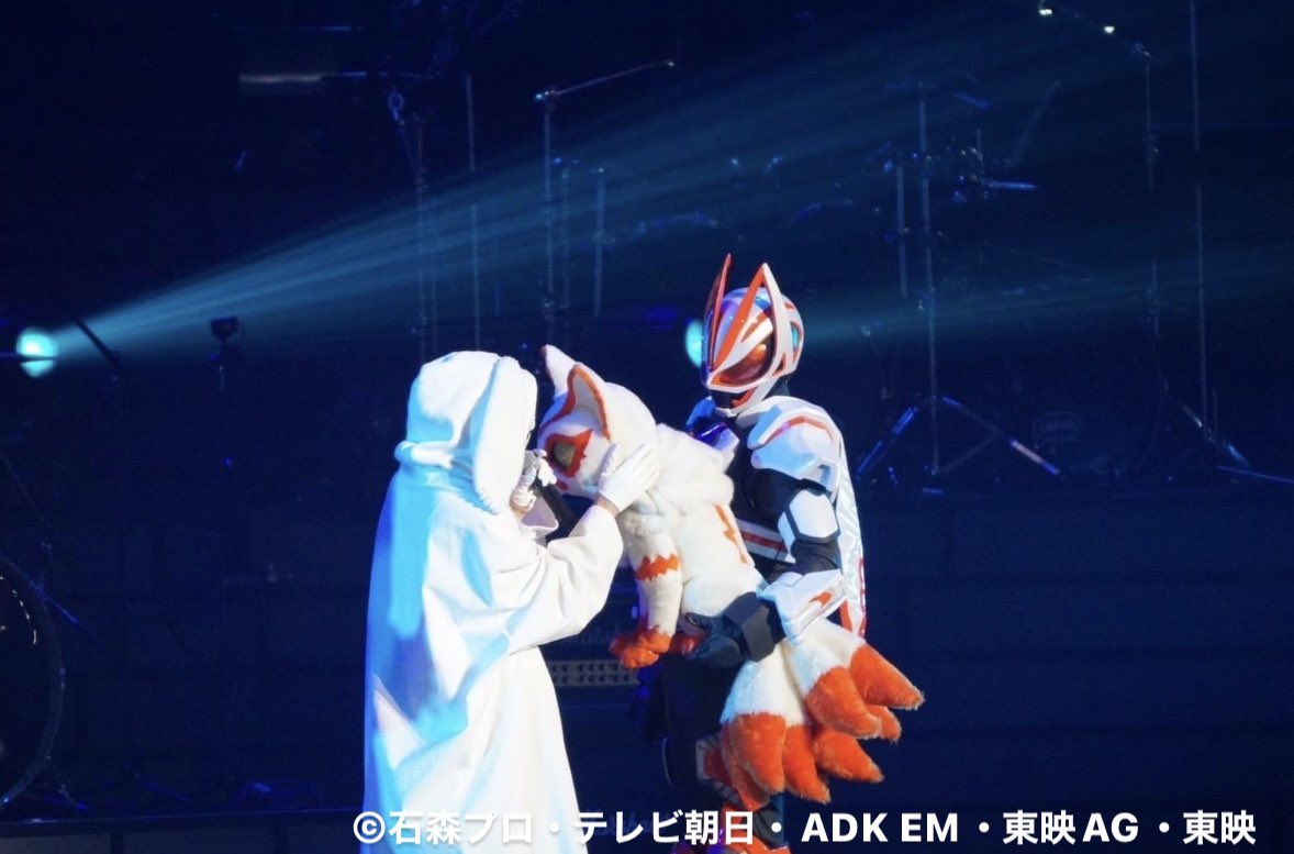 blank_paper_jp's tweet image. 日本での初ライブ#超英雄祭 
アリガトウゴザイマシタ。
さて、次はどこへ#音薬 を届けようかナ。💊

#blankpaper #bpm #C45P3R #T3R354
#仮面ライダー #ガッチャード #ギーツ #超英雄祭