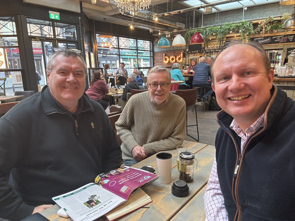 AltonSteven's tweet photo. Catching up with industry friends about great local beers in great local pubs. #MyPub #PubOffice @SIBANational @philmellows Thank you to the team at the excellent Bod Matlock for looking after us. @TitanicBrewers @titanickeith @BIIandBIIAB https://t.co/zohUL15DWP