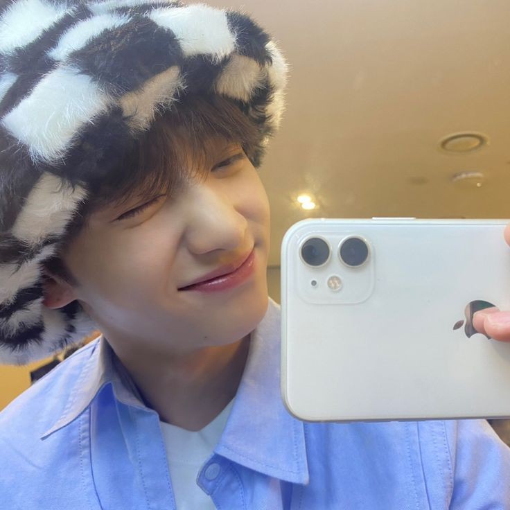 cchwonn's tweet photo. [ #유준] : october babies selca 📸 ⋆ ౨ৎ˚⁠✧ 

#RDYSD #roadyselcaday #road𝓨selcaday #YUJUN #유준 #xikers #싸이커스 .ᐟ https://t.co/gfSbc1PVQ4