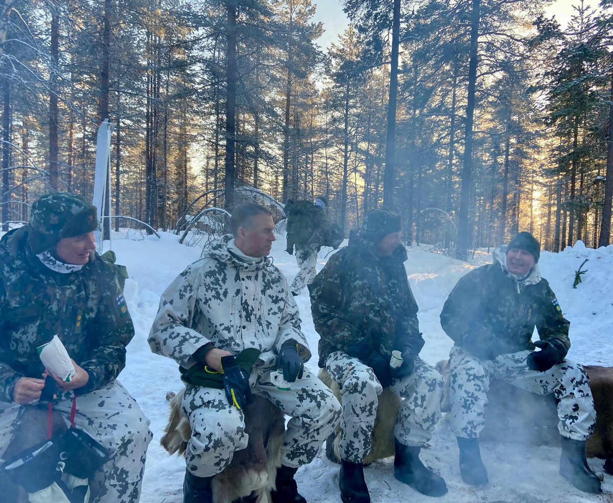 Jag har tillsammans med Svenska Arméchefen inspekterat <a href="/JaakariPR/">Jääkäriprikaati</a> utbildning och färdigheter. Det nordliga klimatet är  utmanande > -30°C. Med gemensamma lösningar och metoder säkerställer vi goda förutsättningar - tex Nordic Combat Uniform. #yhdessävoima #starkatillsammans