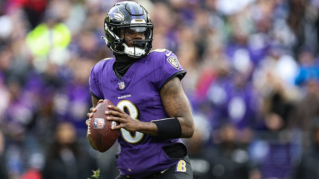 MLFootball's tweet photo. HISTORIC: At the age of 27, #Ravens QB Lamar Jackson has already won a Heisman and two MVP awards, making him the only player in #NFL history to achieve this before turning 28.

The only other athlete in sports history to win a college national player of the year award and two MVPs before turning 28 was Kareem Abdul-Jabbar.

(Via @OptaSTATS)