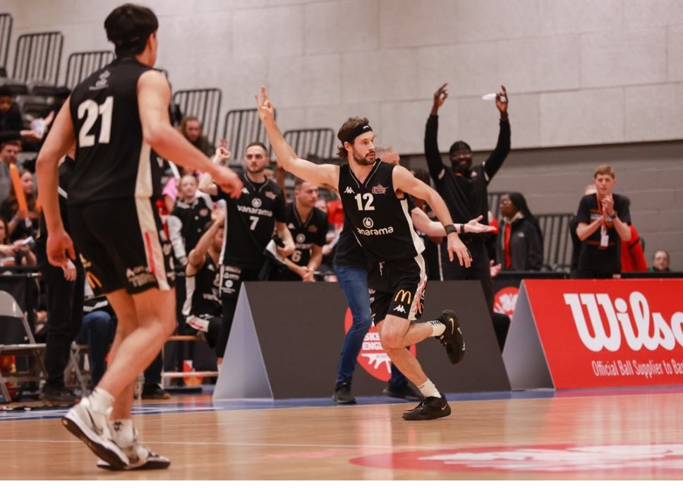 John Hobbs (@johnhobbstb) on Twitter photo Taylor Johnson (<a href="/TJohn_11/">Taylor Johnson</a>) is back at <a href="/hemelstorm/">Hemel Storm</a> and has two goals in mind following his debut last Saturday night at Worthing Thunder.
basketballengland.co.uk/news/2024/tayl…
📸: <a href="/LsMedia98/">Luke Simcock</a> Taylor Johnson (<a href="/TJohn_11/">Taylor Johnson</a>) is back at <a href="/hemelstorm/">Hemel Storm</a> and has two goals in mind following his debut last Saturday night at Worthing Thunder.
basketballengland.co.uk/news/2024/tayl…
📸: <a href="/LsMedia98/">Luke Simcock</a>