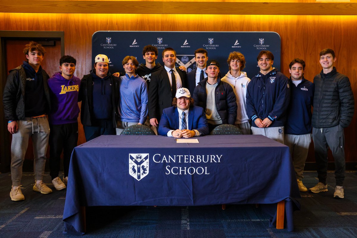 edward_medaris's tweet photo. Honored to announce my commitment to continue my academic and athletic career at @SalveRegina. Can’t wait to get to work! Thanks to everyone who supported and believed in me. @DanLacasky @CburyFootball @larrybadaracco @Salve_Football https://t.co/JhCqCyrrAC
