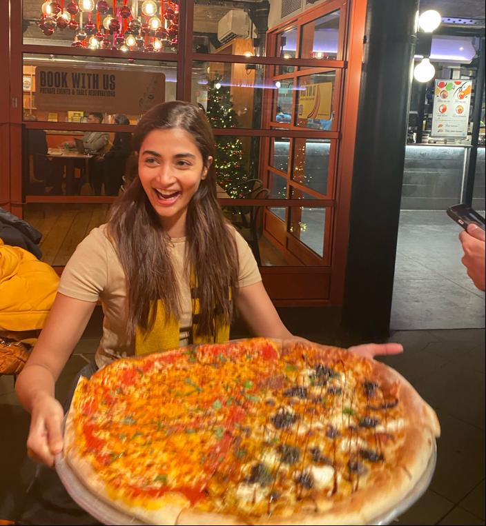 PlanetBollywood.com tweet media