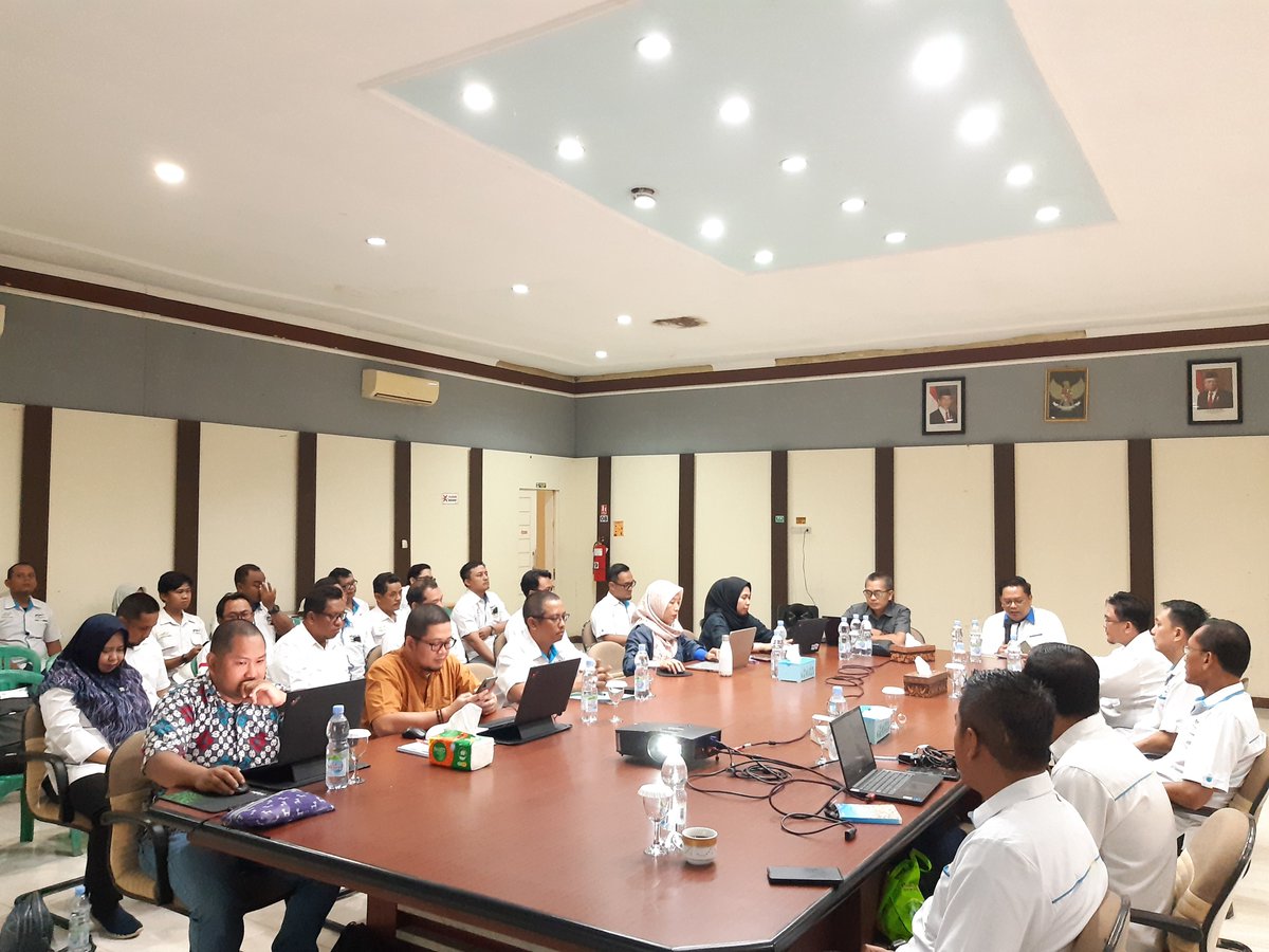 ptpn_7's tweet photo. RSPO PTPN Kebun Bekri, Untuk Industri Ramah dan Berkelanjutan --> @holding_ptpn #rspo https://t.co/4U3fDotYnK