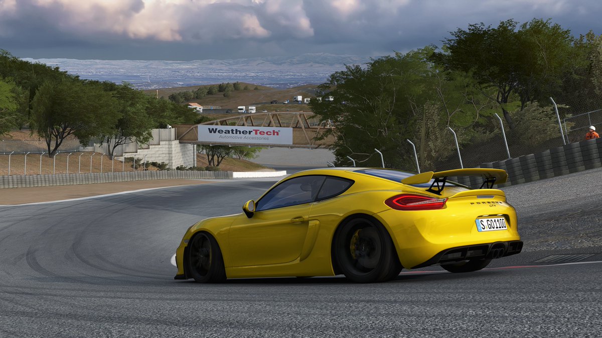 Original Porsche Cayman GT4 - not the newest, but still a masterpiece of driving joy. A perfect blend of power & balance, it's a timeless classic that begs to hit the road. Don't overlook this legend! 🏁🚗 #PorscheCaymanGT4 #DriveClassics #PureDriving