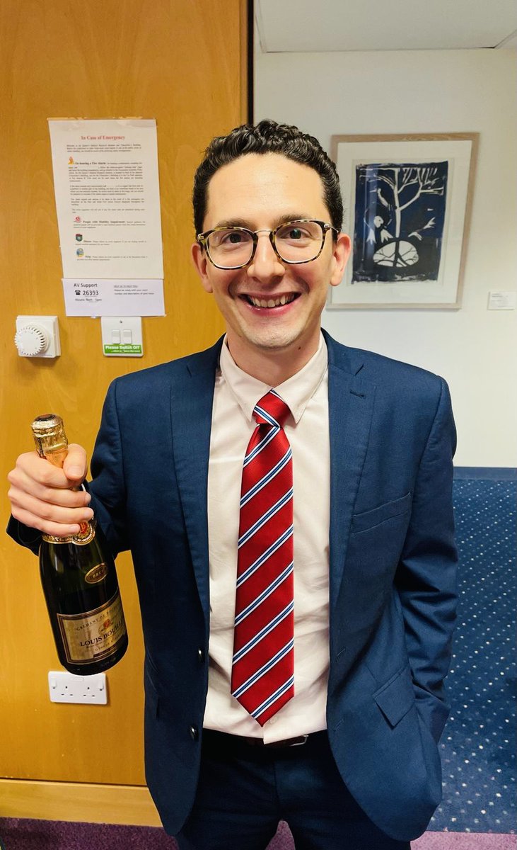ROForsythe's tweet photo. 👏 Huge congratulations to @SamuelDebono for successful defence of his PhD thesis today:  imaging of AAA disease activity &amp; implications for EVAR. 

🍾 Time for celebrations!

 @EdinUniCVS https://t.co/QUkRLhhEyA