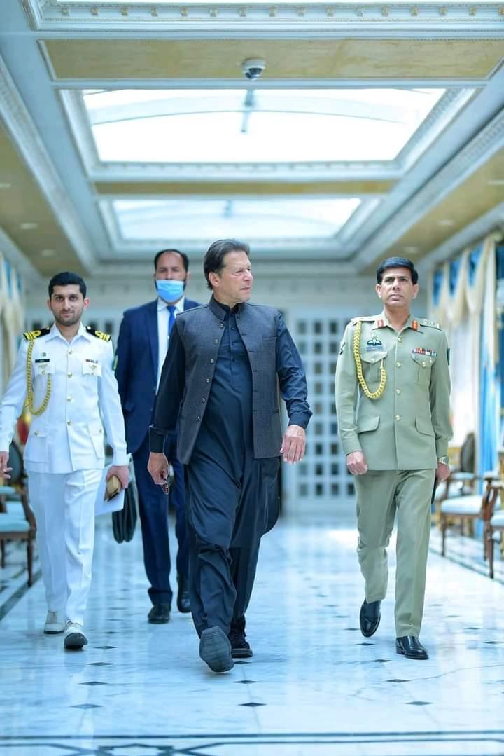 Alijeet11's tweet photo. کیا آپ انہیں اس رول میں دوبارہ دیکھنا چاہ رہے ہیں؟
#PTIWon #ImranKhanPTI #Imran_Khan https://t.co/OvQYKTxsIa
