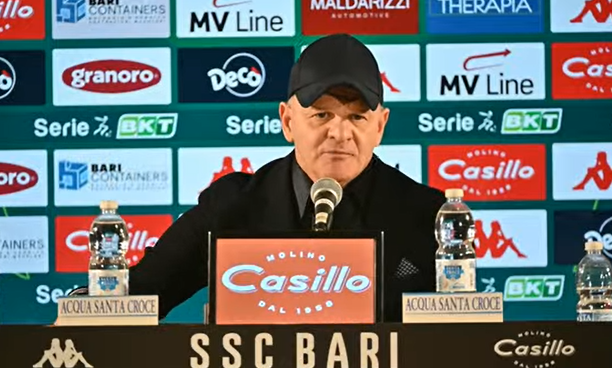 Orgoglio_Barese's tweet photo. Iachini: "A Bari per il progetto dei De Laurentiis e per mio nonno"
https://t.co/TXcSfkrb7f https://t.co/HnSEsNZSSQ