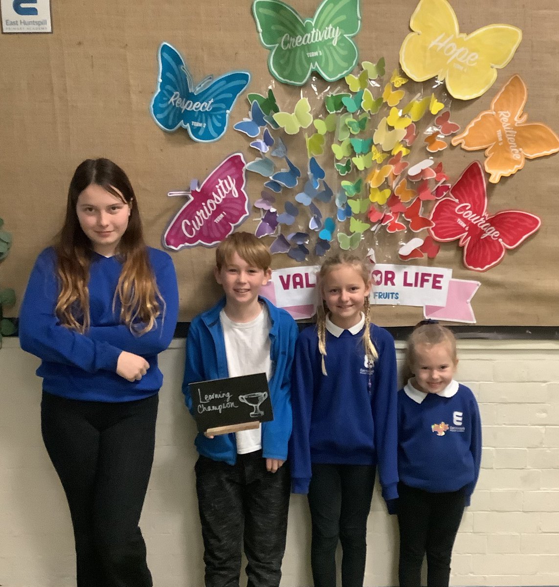 Today is an End of Term congratulations to our Learning Champs chosen for their continuing hard work & perserverance. Also to our pupils chosen to receive a Hot Chocolate today for their kindness & helpfulness. We would like to thank all of our pupils for a fabulous term. 💚💙