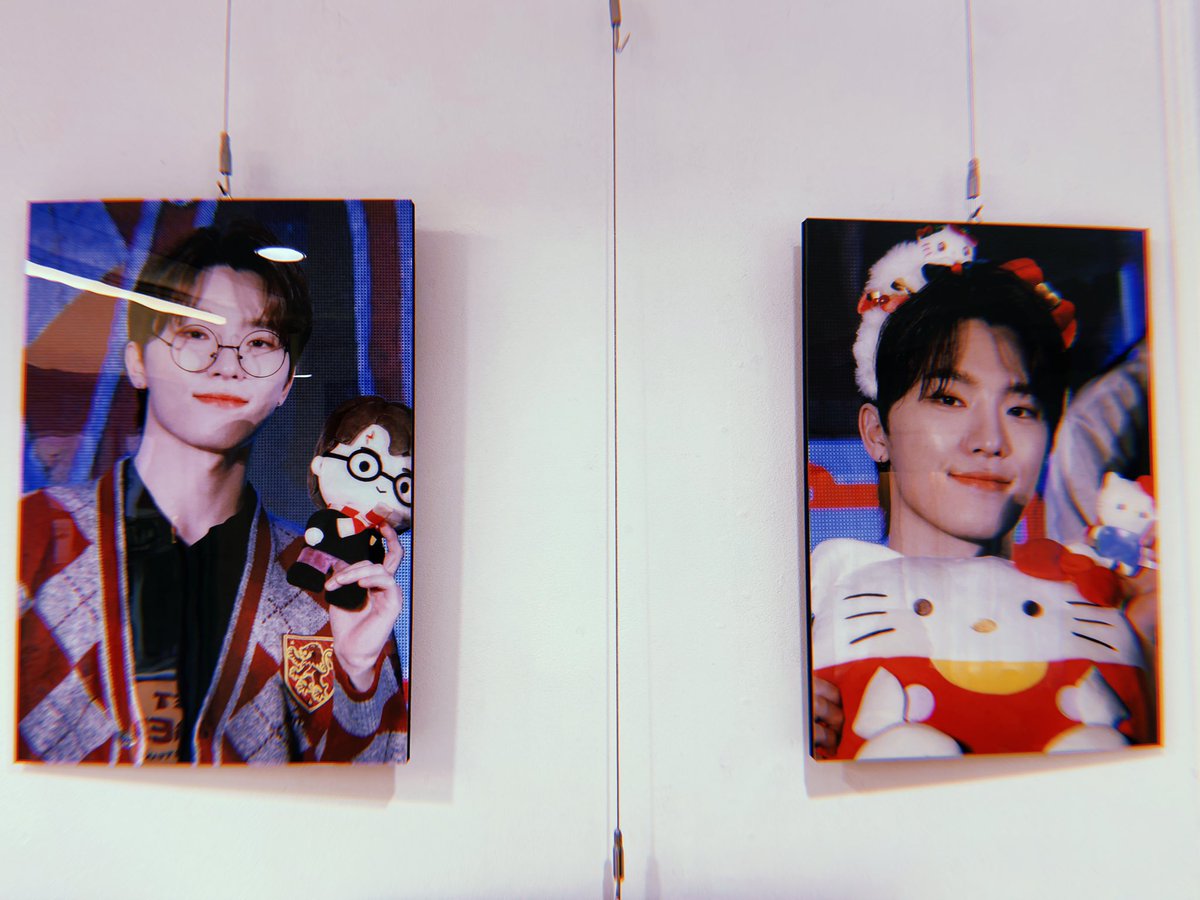 gyuwuhao's tweet photo. 📍카페 라래
✨𝒾𝓇𝓇𝑒𝓅𝓁𝒶𝒸𝑒𝒶𝒷𝓁𝑒 𝓁𝑜𝓋𝑒

너무 귀여운 우리 막내 사진들이 너무 많았어요 🤗 디자인과 미학은 우리 찬이처럼 예쁘고 따뜻했습니다 🌼🩵

#찬란한_사랑
#irreplaceable_love https://t.co/JPk3fbqzij