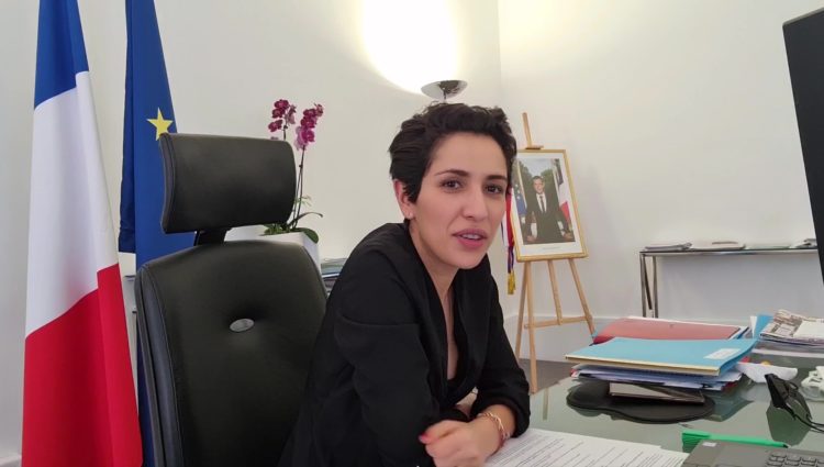 📢 La <a href="/dynamiqueenfant/">Dynamique pour les Droits des Enfants</a> se réjouit de la nomination de <a href="/sarahelhairy/">Sarah EL HAÏRY</a> au poste de Ministre délégué à l'Enfance, à la Jeunesse et aux Familles. 
Nous savons qu'elle prêtera une oreille attentive à nos sujets &amp; sommes prêts à échanger pour #fairedesdroitsdesenfantsunepriorité!