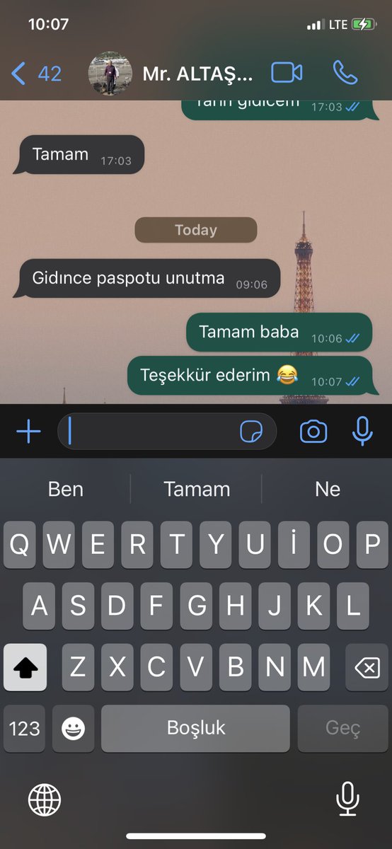 AltaserFatma's tweet photo. @iremsaravi O sırada ülke değiştirirken benim babam shshgshs https://t.co/PcJTXOjqaC